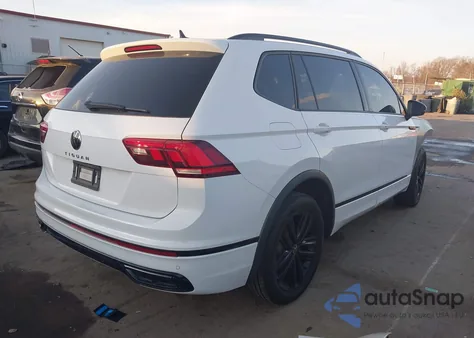 2022 Volkswagen Tiguan 2.0T Se R-Line Black from USA, damaged, VIN 3VVCB7AX2NM039352